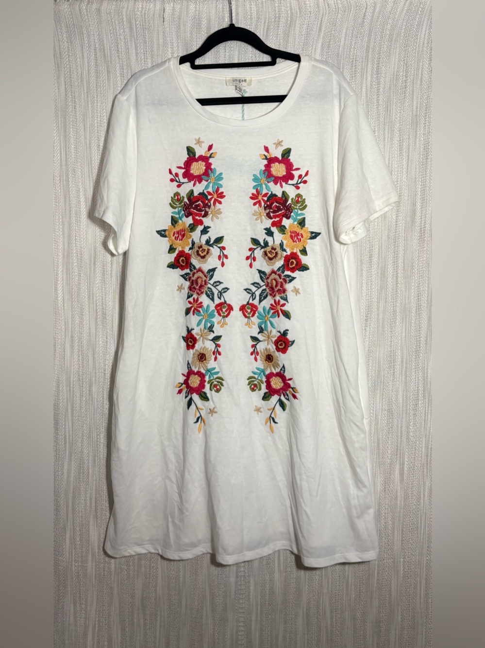 Umgee White Floral Embroidered T-Shirt Dress